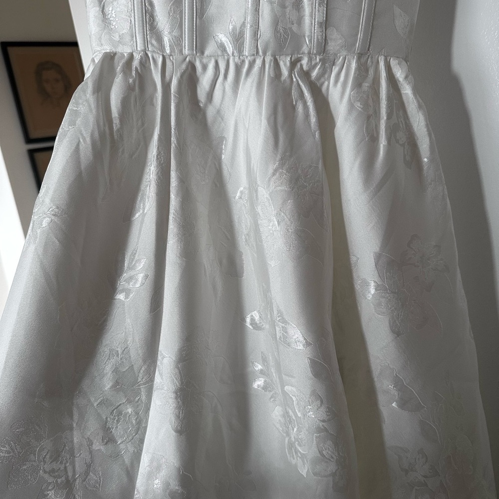 V. Chapman White Midi Dress with Ruffle Straps - Picture 7 of 7